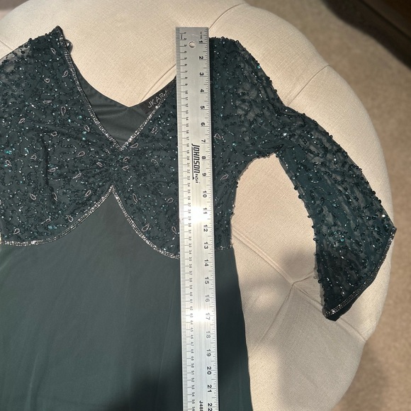 NWT J Kara Women's 3/4 Sleeve V-Neck Beaded Top Long Pull On Gown 10P Petite - Picture 16 of 16